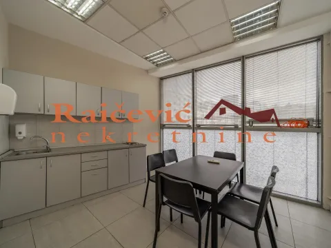 Rent, office space, 216m², Savski Venac, Beograd - image 16