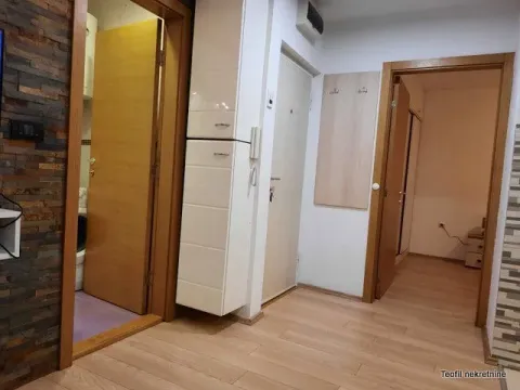 Rent, two bedroom apartment, 58m², Zemun Centar, Zemun Sve Podlokacije - image 2