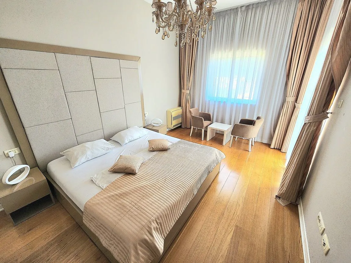 Sale, three bedroom apartment, 178m², Centar, Budva