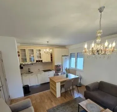 Prodaja, jednosoban stan, 43m², Dalmatinska ulica, Podgorica - image 2