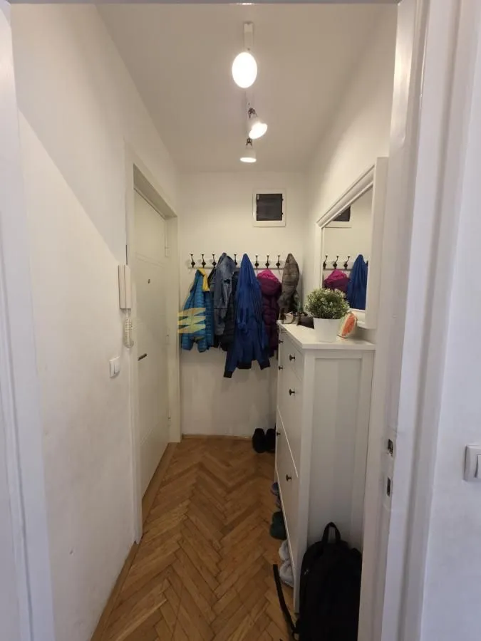 Sale, three bedroom apartment, 64m², Vračar Sve Podlokacije, Beograd
