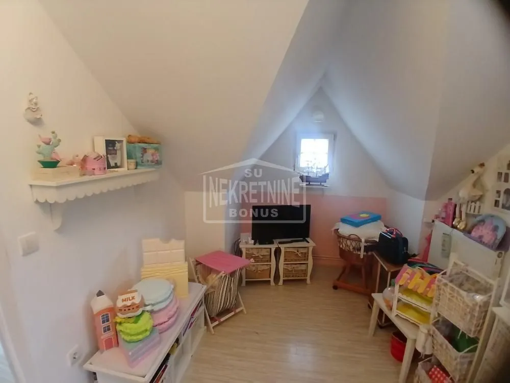 Prodaja, kuća, 152m², Ker, Subotica