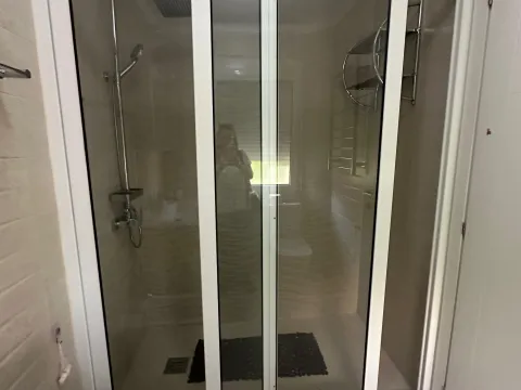 Izdavanje, dvosoban stan, 85m², Centar, Tivat - image 11