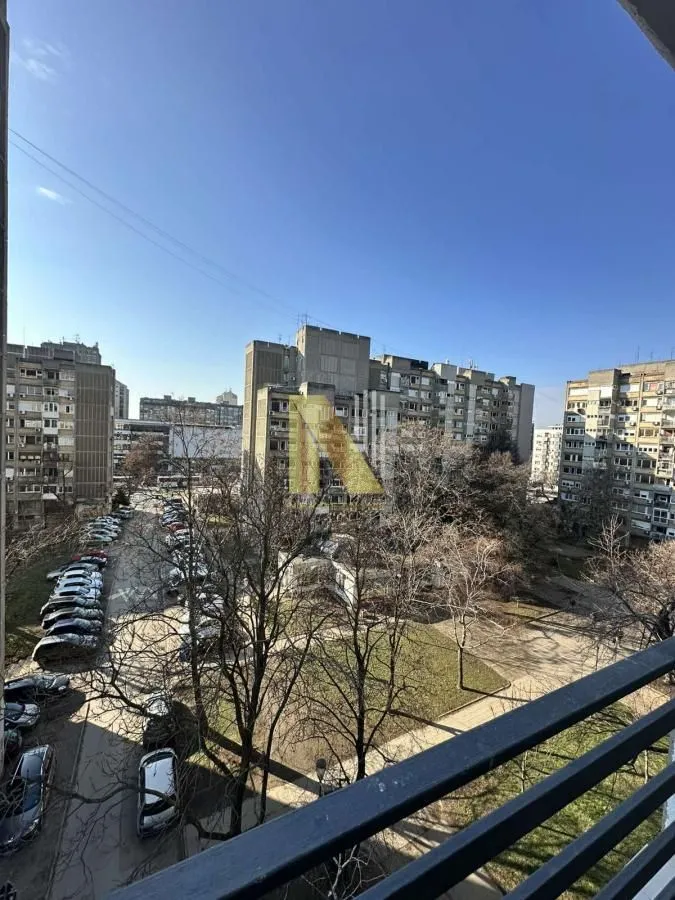 Prodaja, dvosoban stan, 73m², Centar, Novi Sad
