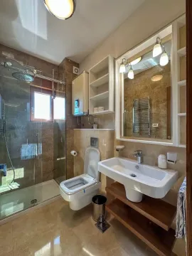 Rent, four bedroom apartment, 140m², Centar, Podgorica - image 8