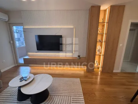 Izdavanje, jednosoban stan, 50m², Central Point, Podgorica - image 5