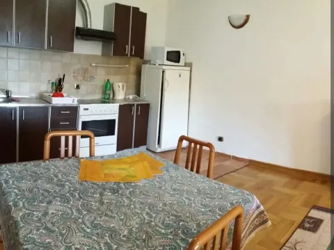 Prodaja, jednosoban stan, 54m², Petrovac, Budva - image 11