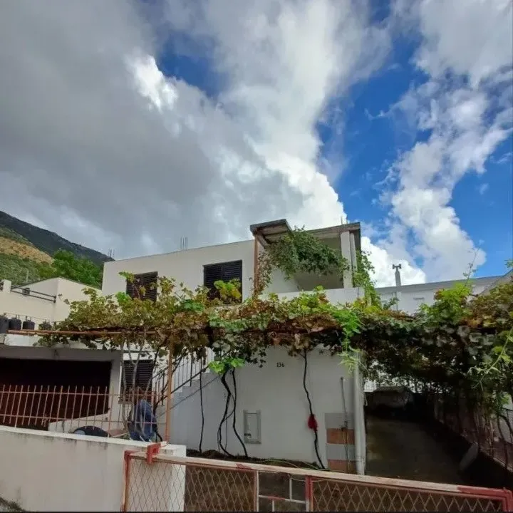 Sale, house, 140m², Bar, Crna Gora