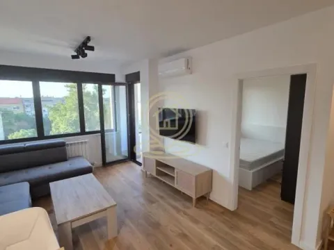 Rent, one bedroom apartment, 40m², Retenzija, Beograd - image 10