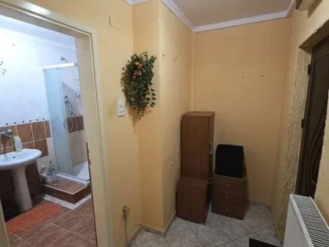 Prodaja, dvosoban stan, 66m², Subotica, Srbija - image 2