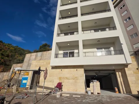 Prodaja, trosoban stan, 117m², Budva, Crna Gora - image 12