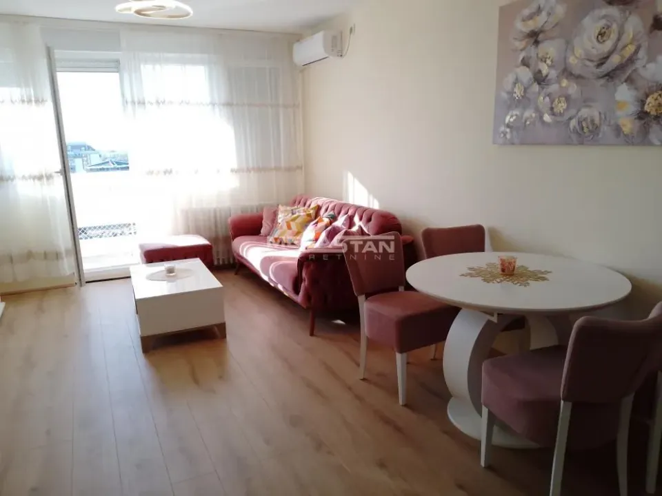 Prodaja, trosoban stan, 64m², Zemun Sve Podlokacije, Beograd