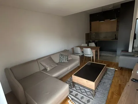 Prodaja, dvosoban stan, 70m², Zabjelo, Podgorica - image 1