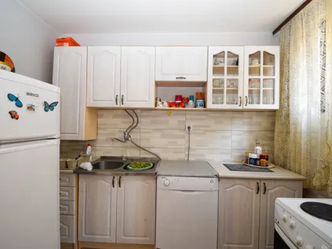 Prodaja, kuća, 300m², Stari Aerodrom, Podgorica - image 8