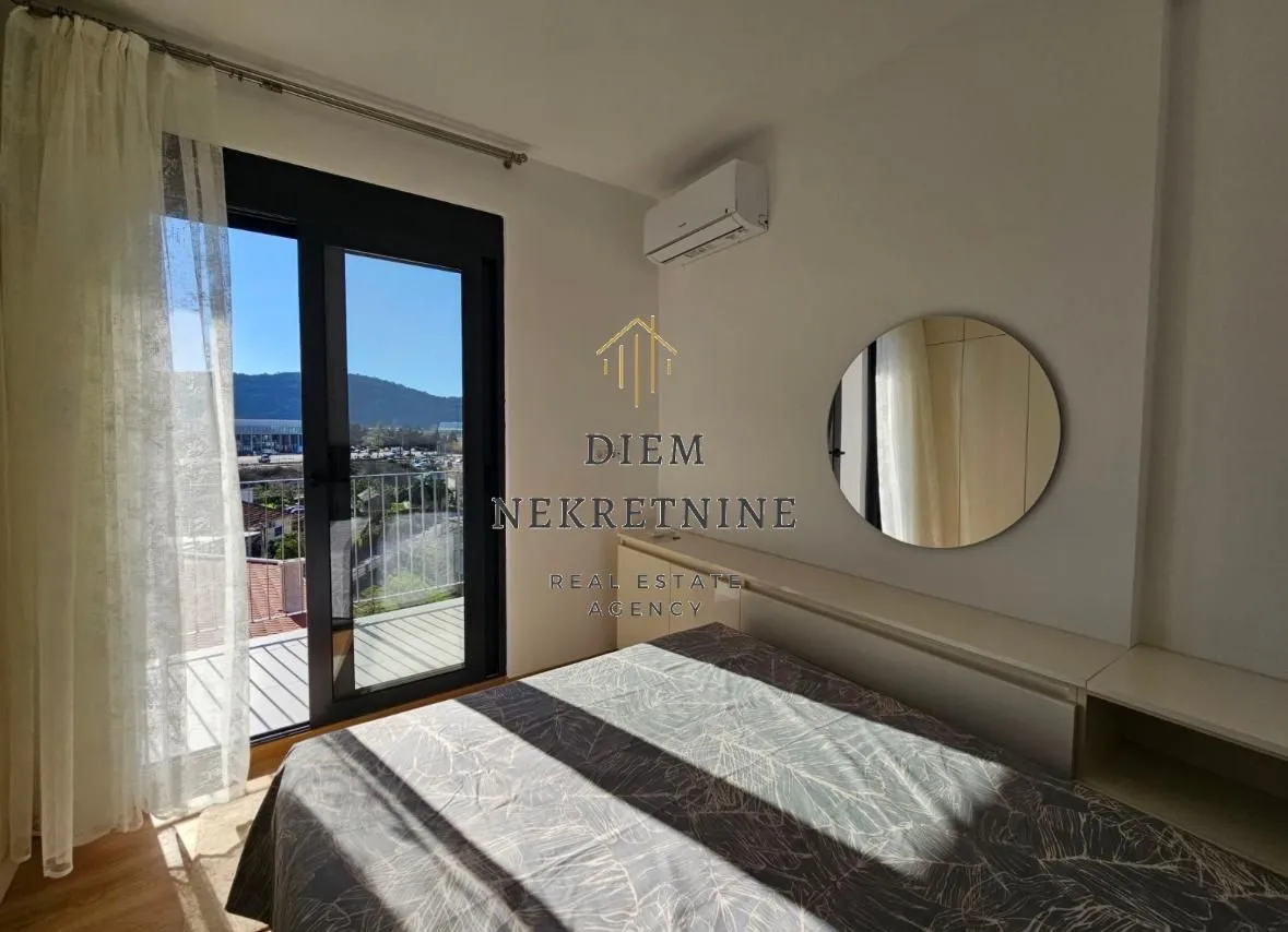 Rent, two bedroom apartment, 55m², Centar, Bar