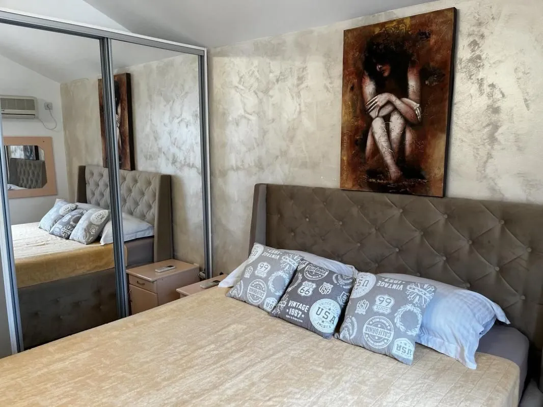 Sale, two bedroom apartment, 70m², Gospoština, Budva