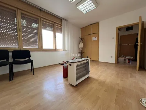 Izdavanje, dvosoban stan, 65m², Centar, Niš - image 3