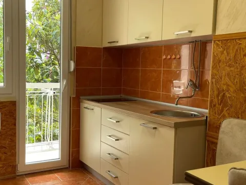 Izdavanje, garsonjera, 39m², Budva, Crna Gora - image 5