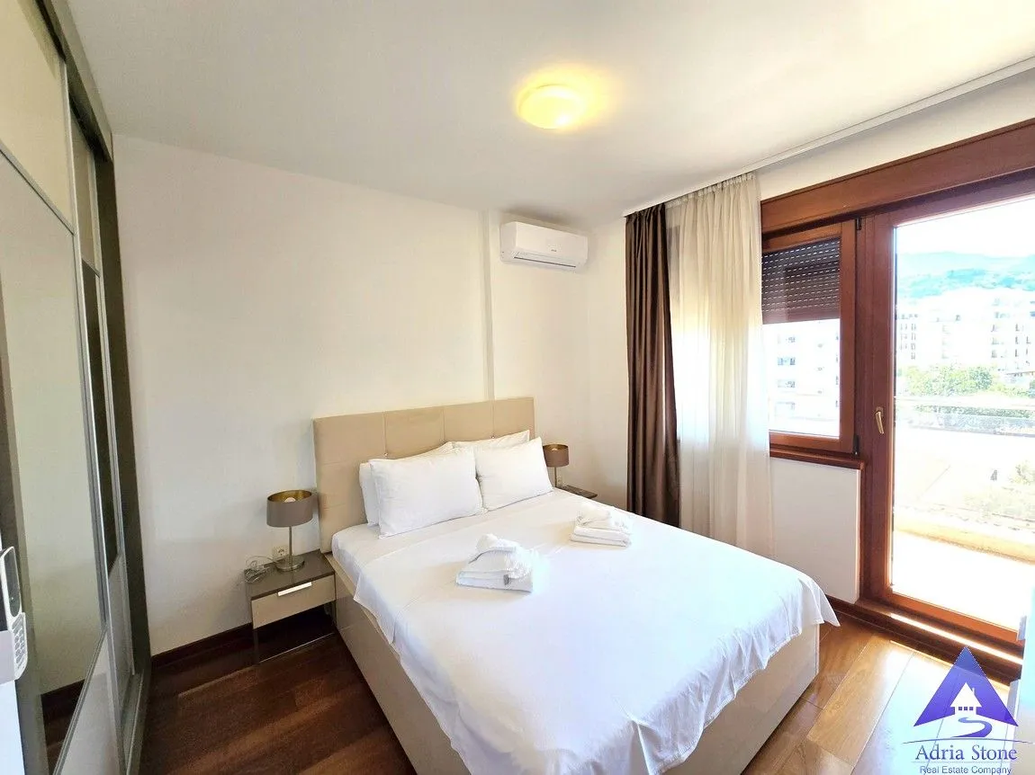 Prodaja, trosoban stan, 107m², Bečići, Budva