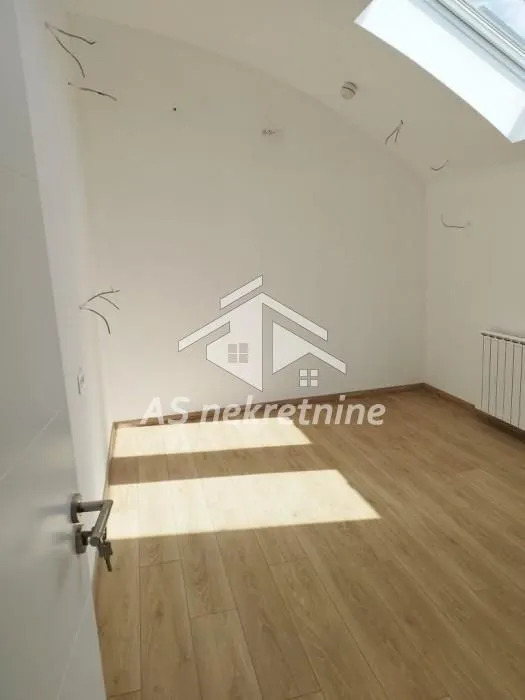 Prodaja, četvorosoban stan, 132m², Lekino Brdo, Voždovac Sve Podlokacije