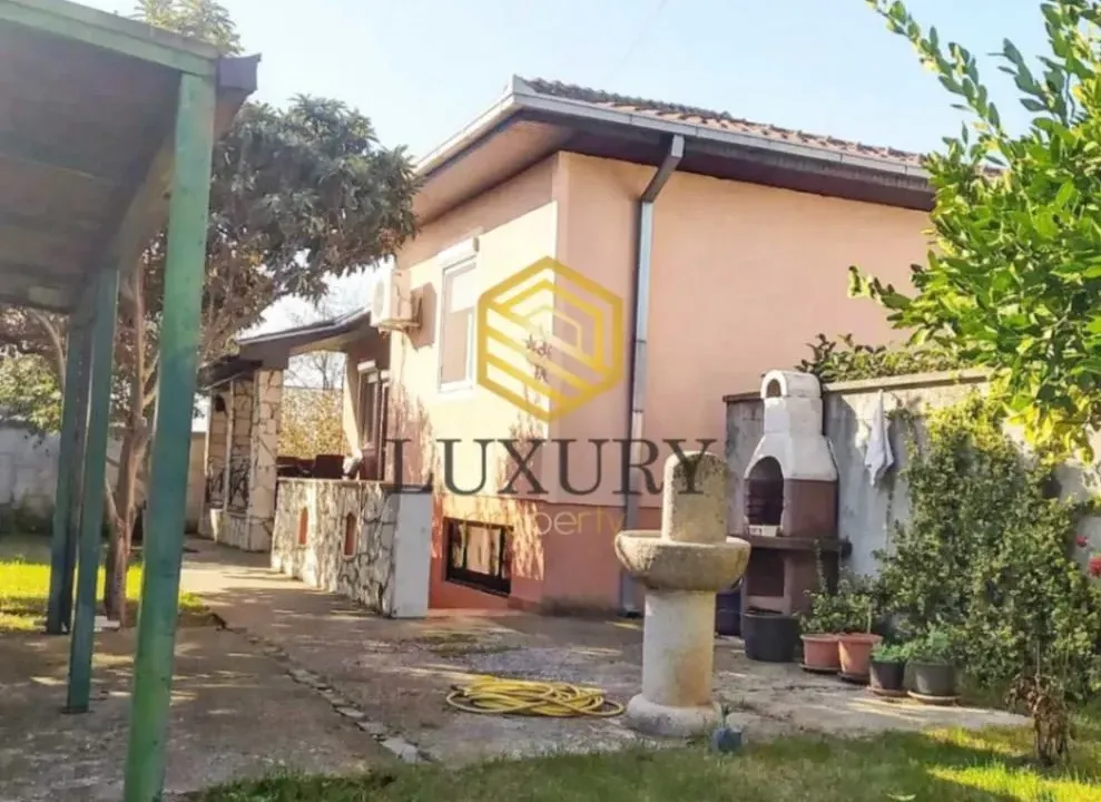 Prodaja, kuća, 98m², Donja Gorica, Podgorica