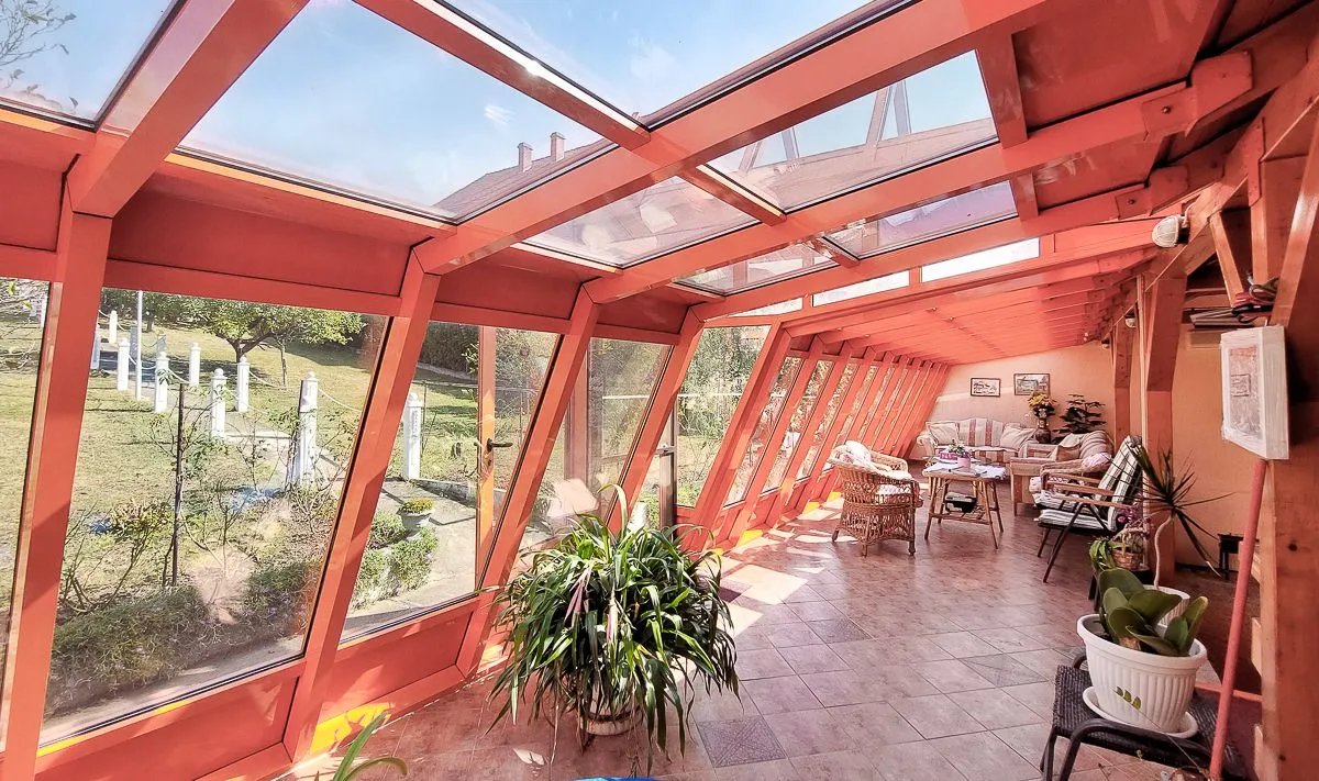 Prodaja, kuća, 295m², Sremčica, Beograd