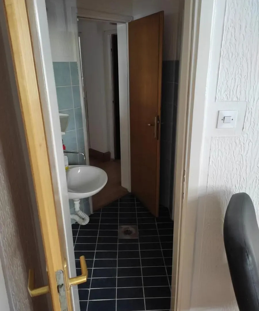 Rent, office space, 100m², Centar, Niš