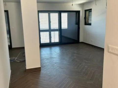 Sale, three bedroom apartment, 96m², Đuraševići, Tivat - image 5