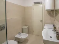 Izdavanje, dvosoban stan, 90m², Budva, Crna Gora - image 9