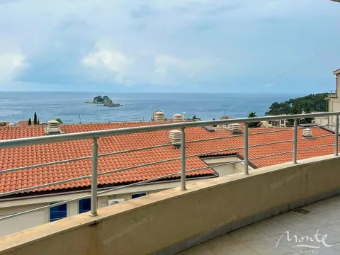 Sale, one bedroom apartment, 85m², Petrovac, Budva - image 1