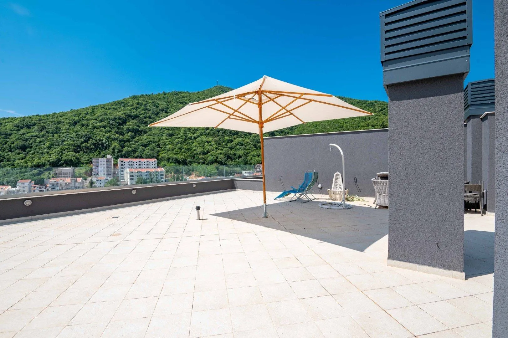 Prodaja, trosoban stan, 104m², Budva, Crna Gora