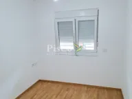 Prodaja, jednosoban stan, 46m², Stari Aerodrom, Podgorica - image 9