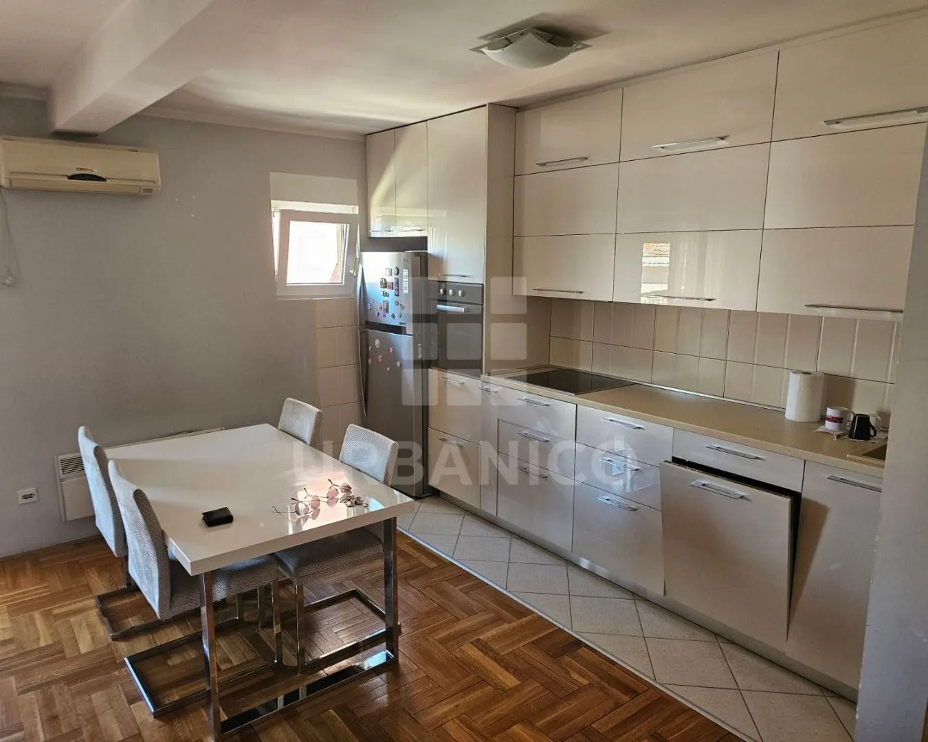 Prodaja, dvosoban stan, 80m², Zagorič, Podgorica