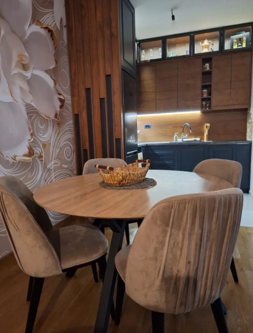 Izdavanje, trosoban stan, 87m², Zabjelo, Podgorica