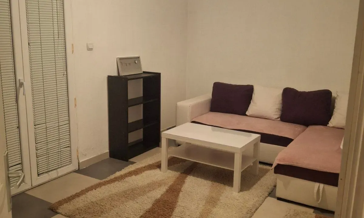 Izdavanje, jednosoban stan, 47m², Momišići, Podgorica