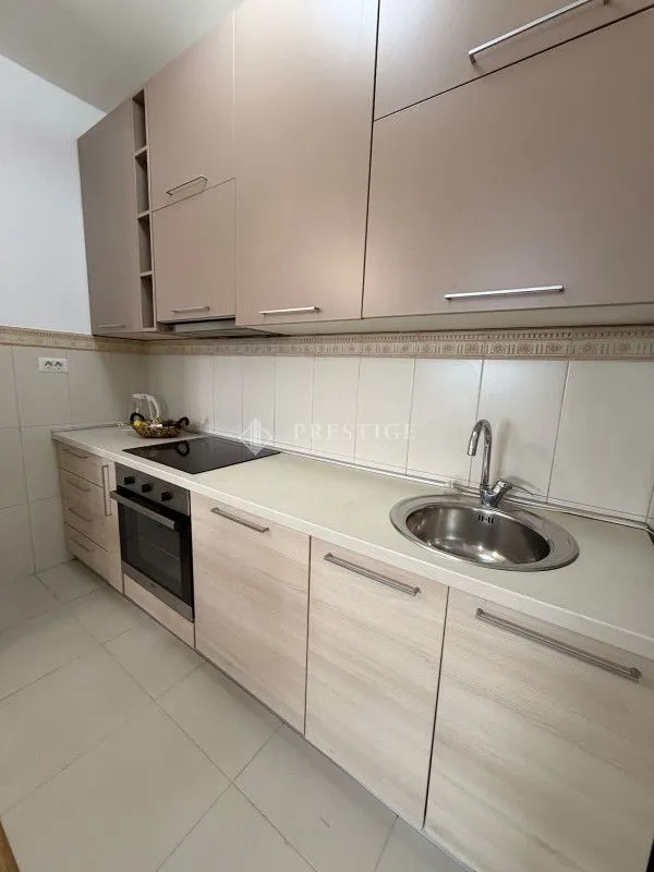 Izdavanje, dvosoban stan, 68m², City Kvart, Podgorica
