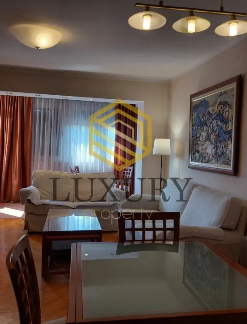 Izdavanje, dvosoban stan, 70m², Centar, Podgorica