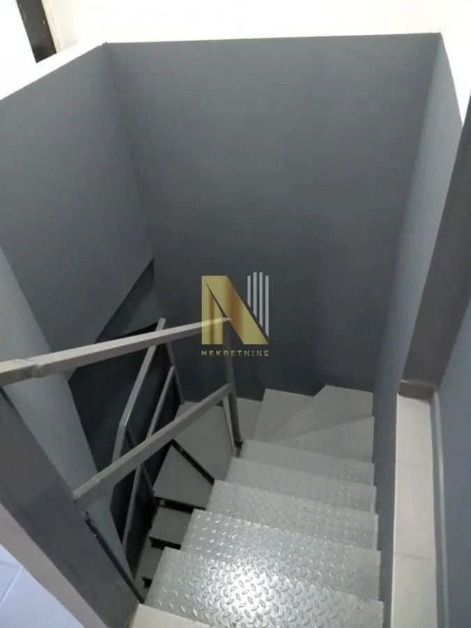 Sale, office space, 68m², Grbavica, Novi Sad Sve Podlokacije