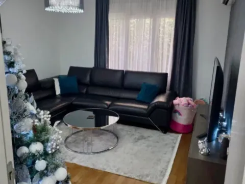 Prodaja, jednosoban stan, 40m², Tološi, Podgorica - image 1