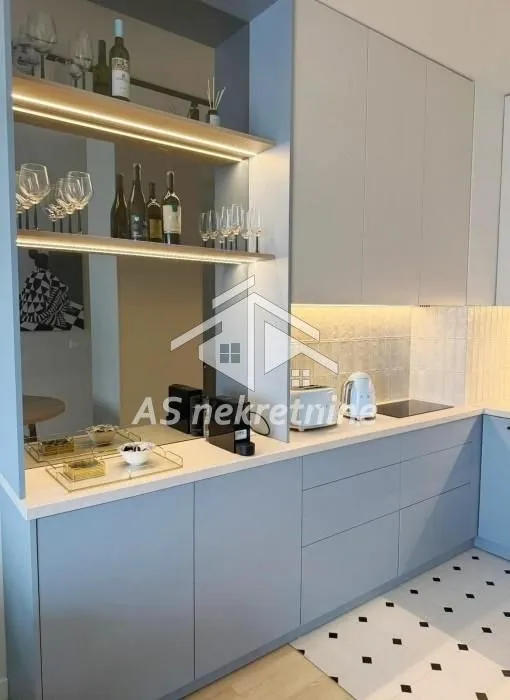 Izdavanje, dvosoban stan, 45m², Stari Grad, Beograd