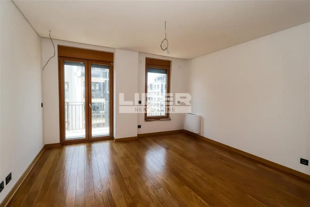 Rent, four bedroom apartment, 261m², Vračar Hram, Vračar Sve Podlokacije