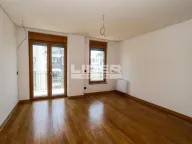 Izdavanje, četvorosoban stan, 261m², Vračar Hram, Vračar Sve Podlokacije - image 7