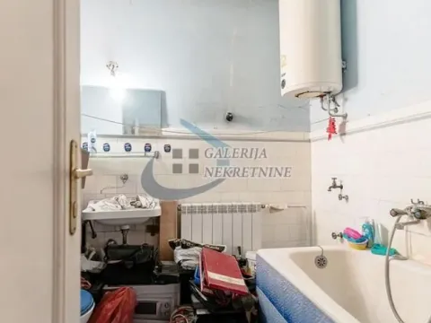 Prodaja, trosoban stan, 77m², Stari Grad, Beograd - image 15