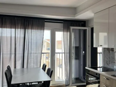 Rent, two bedroom apartment, 80m², Centar, Tivat - image 5