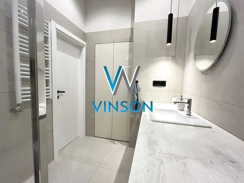 Prodaja, trosoban stan, 100m², Centar, Novi Sad