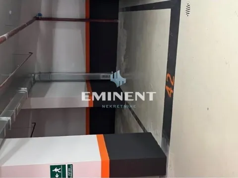 Izdavanje, dvosoban stan, 51m², Tašmajdan, Palilula Sve Podlokacije - image 11