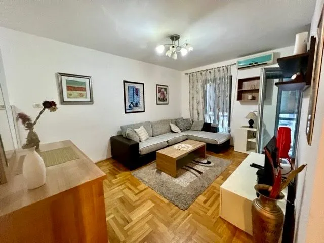 Rent, one bedroom apartment, 42m², City Kvart, Podgorica