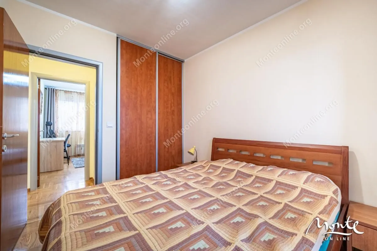 Prodaja, dvosoban stan, 55m², Bečići, Budva