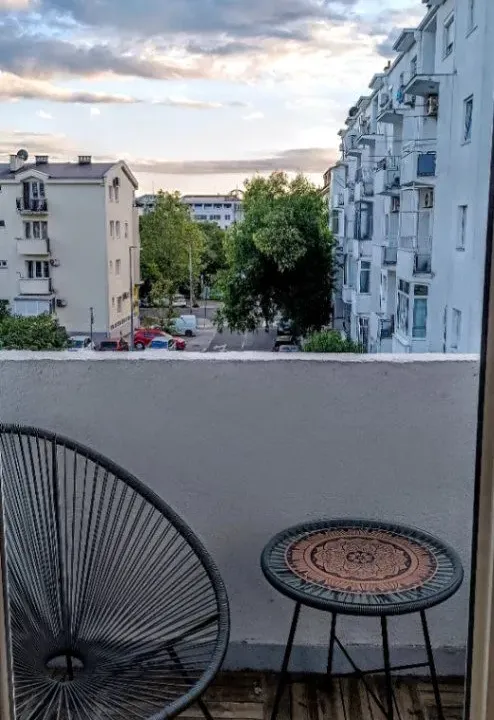 Izdavanje, dvosoban stan, 70m², Preko Morače, Podgorica