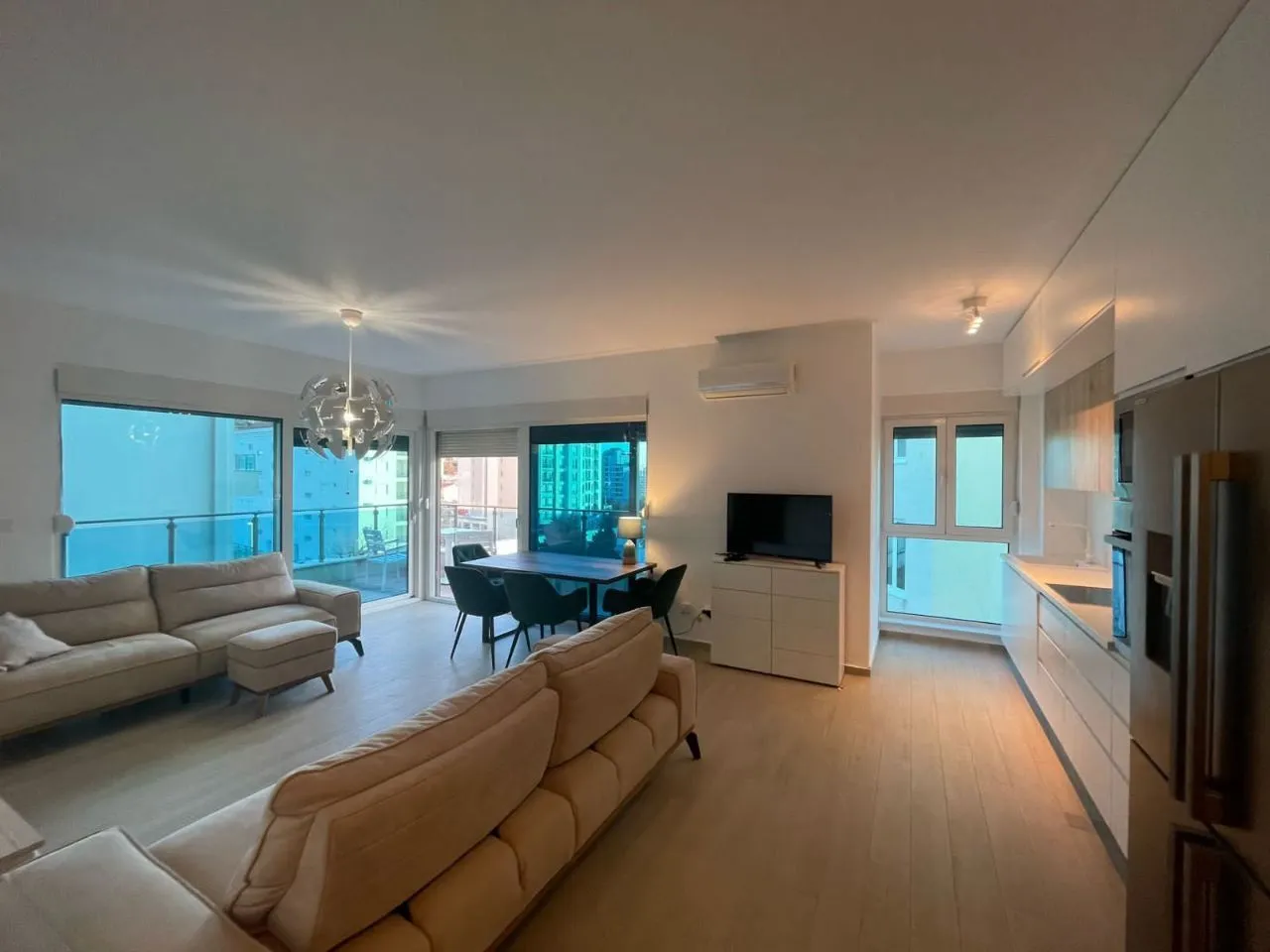Prodaja, trosoban stan, 89m², Bečići, Budva